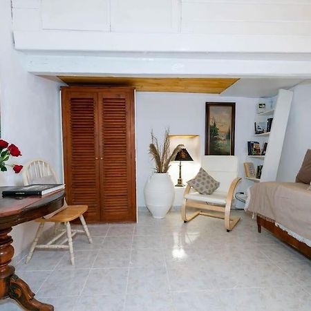 Chrysa S House Daire İdra Dış mekan fotoğraf